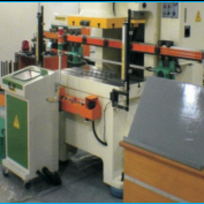 Single-press Multi-station Manipulator 